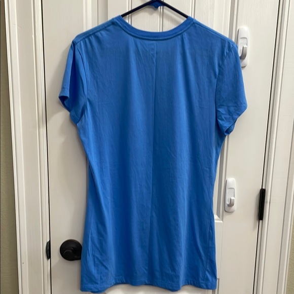 Disney Parks Blue Graphic T-Shirt - Picture 4 of 5